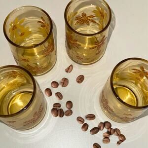 Vintage Amber Floral Glass Set – 8 Mixed-Size Daisy Tumblers 1970s